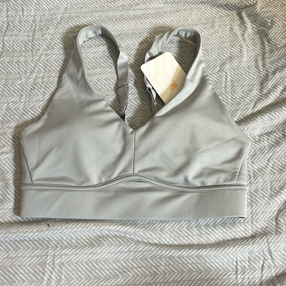 lightly lined adjustable strap sports bra
